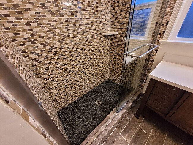 New walk in shower. - 1914 Granville Ave