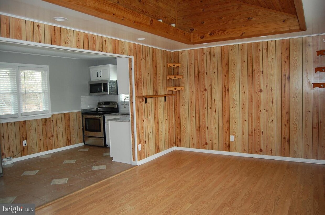 1294 Landis Ave, Pittsgrove, NJ 08318 House Rental in Pittsgrove, NJ