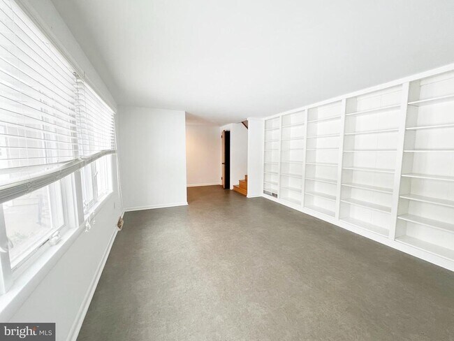 Foto del edificio - 450 Linden Ave