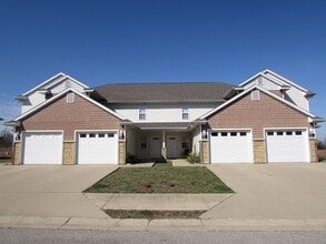 Building Photo - 118 Andrews Dr