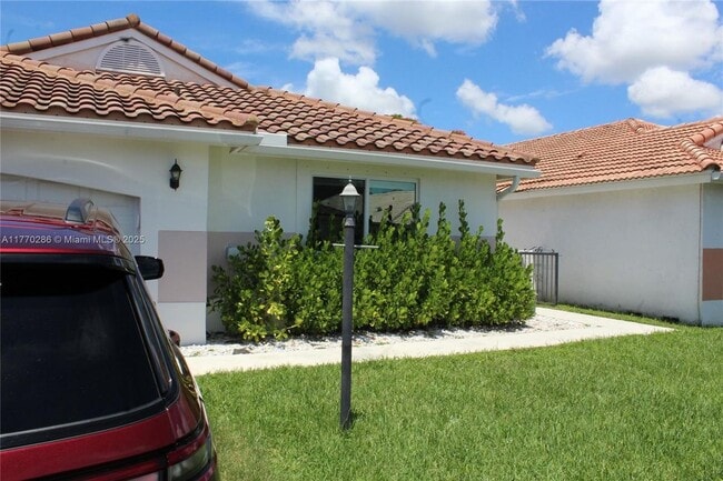 Foto del edificio - 6131 Manchester Ln