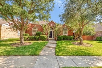 Building Photo - 1438 Royal Oaks Dr