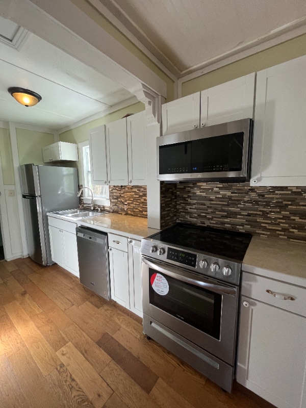 Foto del edificio - 3534 Haines Rd N