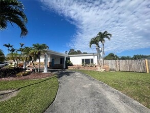 Building Photo - 14500 SW 98th Ave