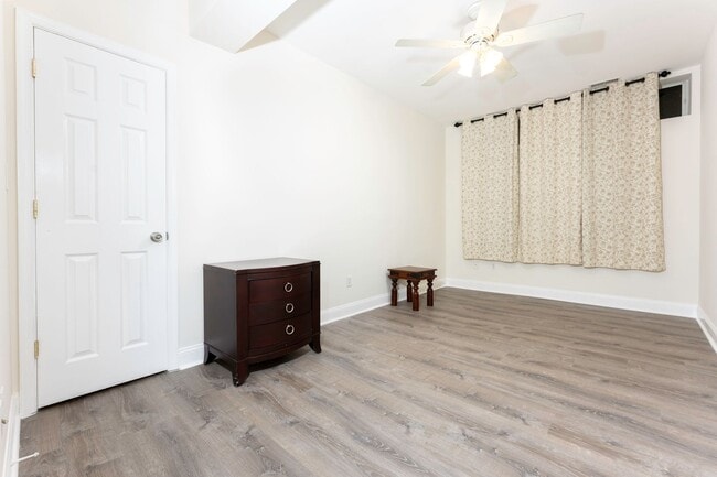 Building Photo - 7715 Mary Cassatt Dr
