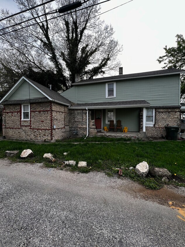 Building Photo - 1033 Scott St