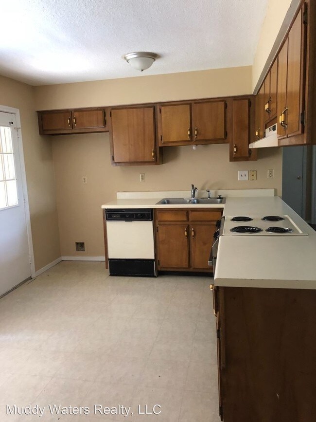 Building Photo - 3 br, 2 bath House - 6515 Riverdale