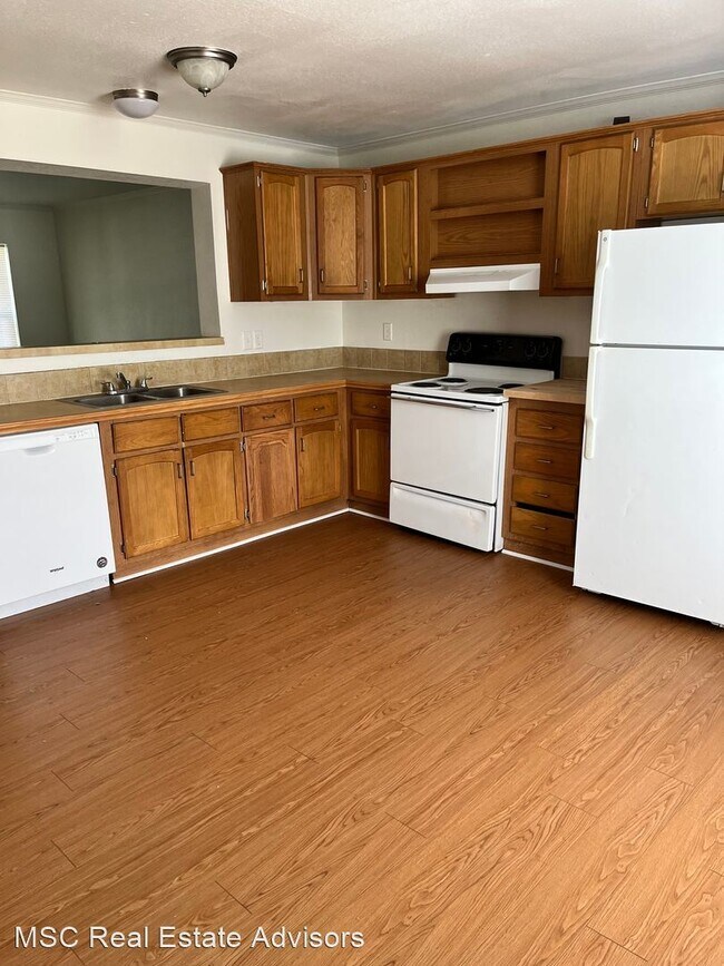 Building Photo - 3 br, 2 bath House - 1135 S. Navajo St