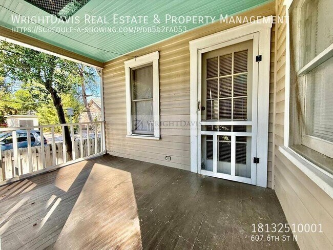 Foto del edificio - 607 6th Ave N