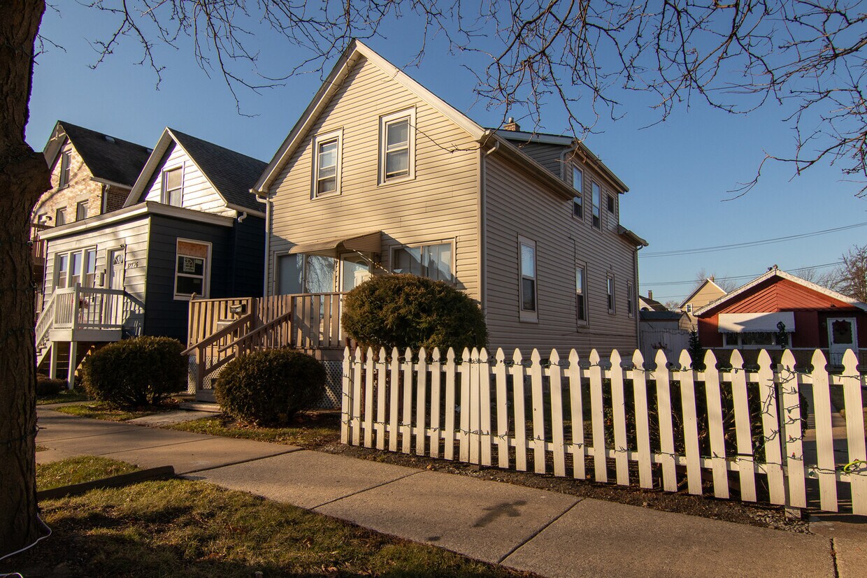 Primary Photo - 12724 Honore St