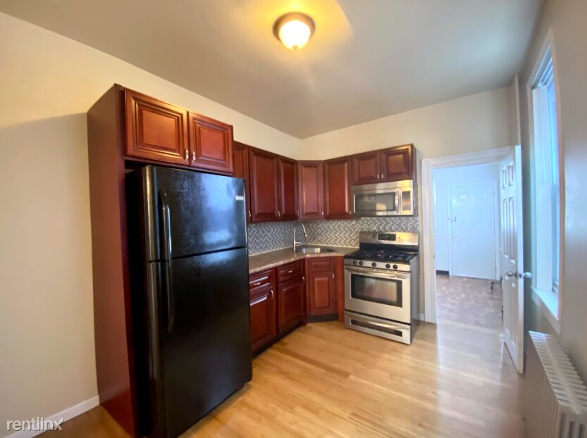 Foto principal - 3 br, 1 bath Townhome - 2952 N 6th St