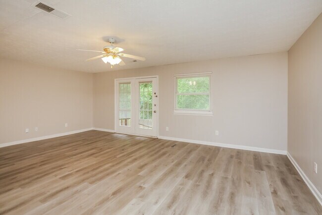 Foto del edificio - 3560 Satellite Blvd
