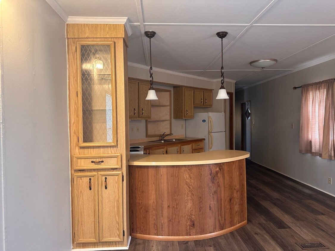Primary Photo - Awesome 2/2 Trailer in Westlake for rent!