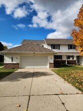 1808 Briarwood Ct