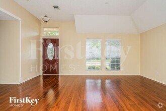 Building Photo - 8713 Briarcrest Dr