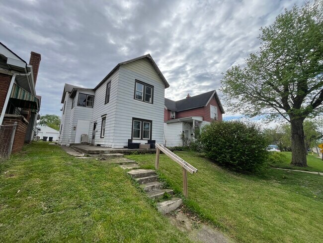 Foto del edificio - 1712 Main St