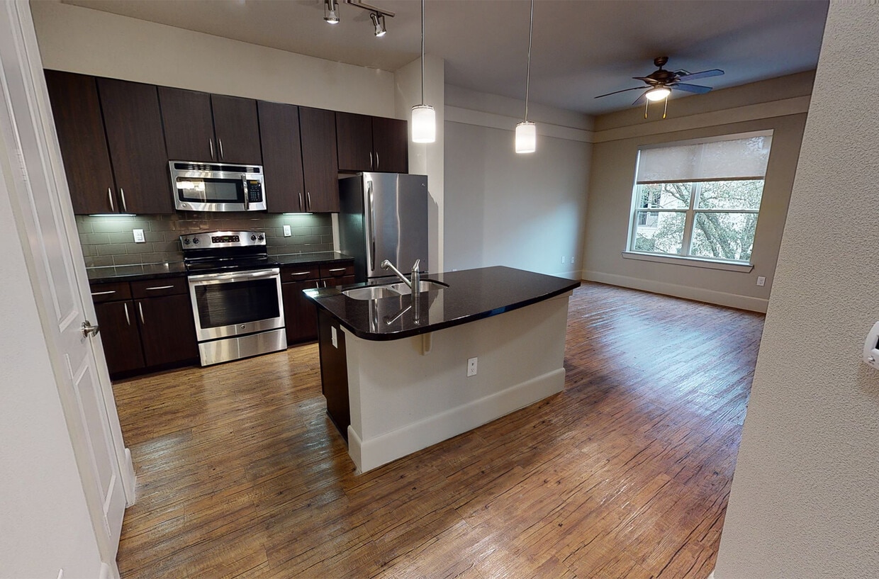 Photo - District at Greenbriar Apartments