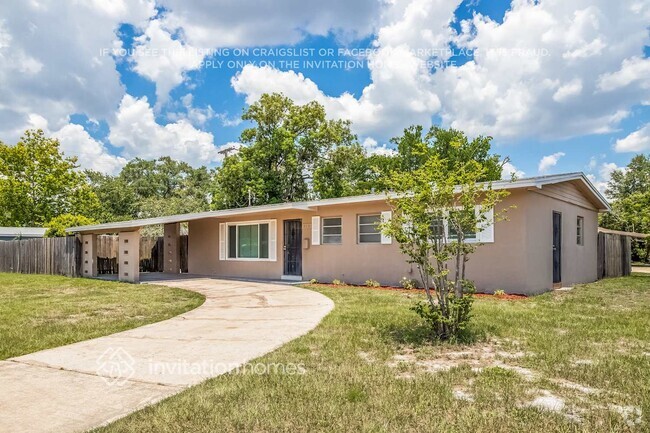 Building Photo - 610 Zinnia Dr
