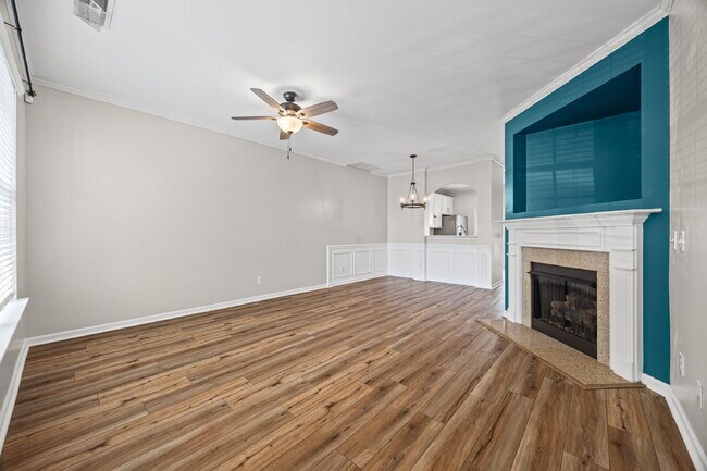Foto del edificio - "Charming 2-Bedroom Townhouse Retreat in B...