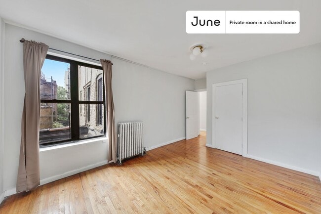 Foto del edificio - Room in Shared 3 bed/1 bath home
