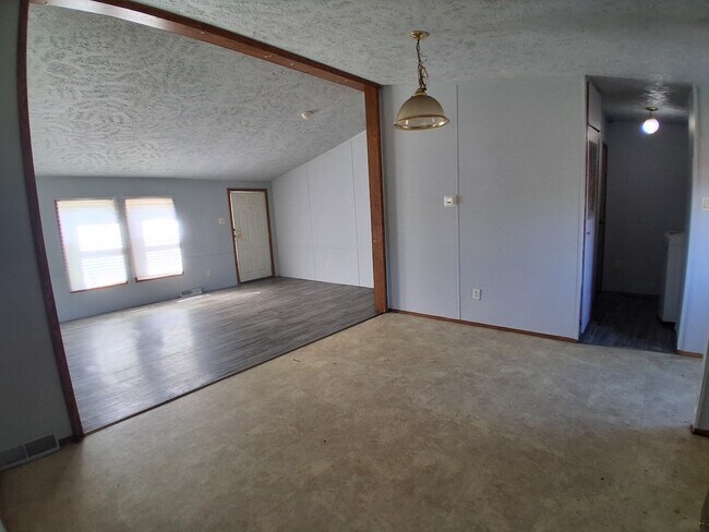 Foto del edificio - 917 Blue Ridge Dr