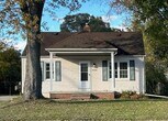 Primary Photo - 3149 Leith St