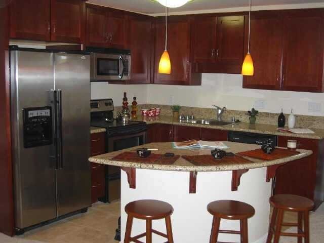 Foto principal - Beautiful upscale top floor 1 bedroom & 1 ...