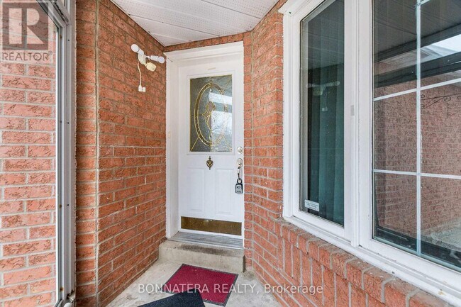 Building Photo - 5359 Bullrush Dr