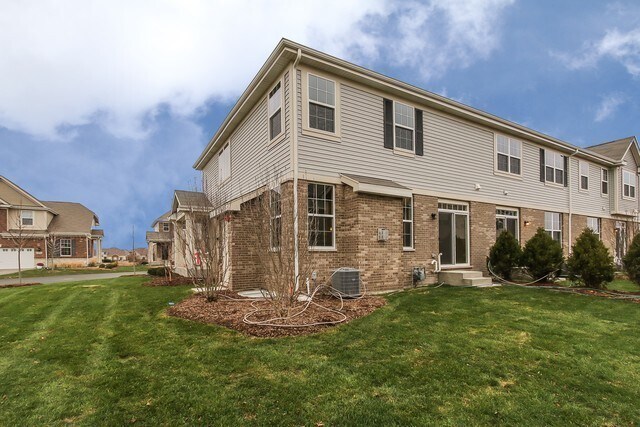 Building Photo - 2970 Henley Ln