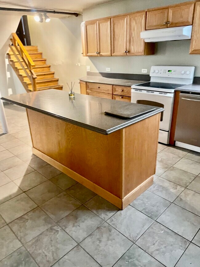 Foto del edificio - 1329 W Thorndale Ave