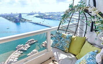 Building Photo - 1717 N Bayshore Dr