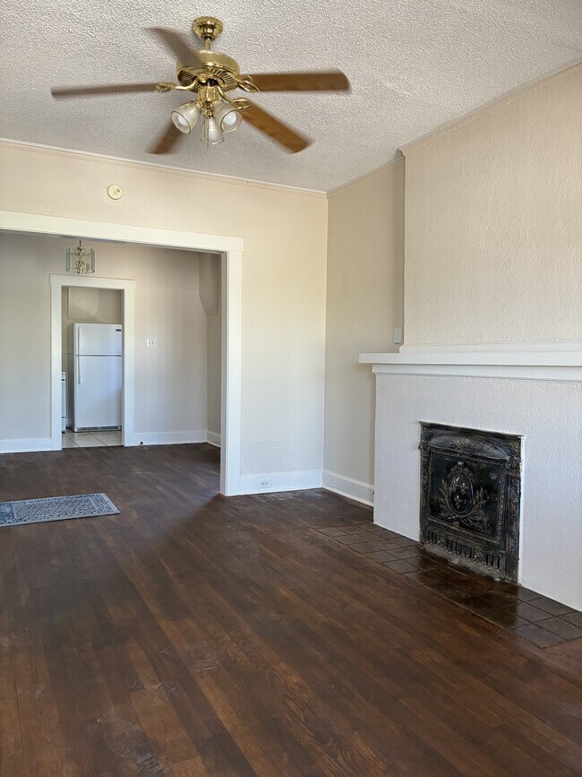 Foto del edificio - 3122 Memphis Ave