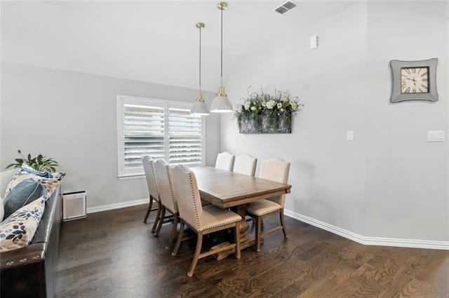 Foto del edificio - 5512 Pebble Dr