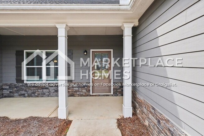 Foto del edificio - 90 Hawthorn Ln