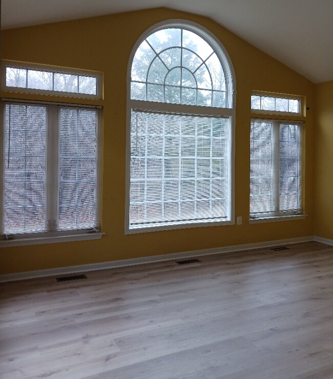 Foto del edificio - 5008 Sinope Way