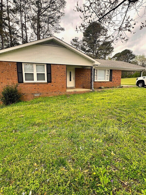 Primary Photo - 174 Aspen Ave