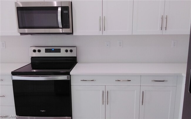 Building Photo - 5062 Alonza Ave