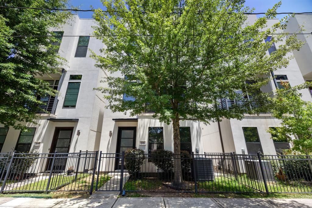 Primary Photo - 1706 Ovid St