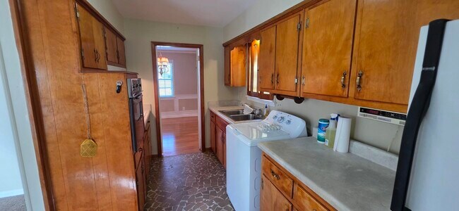 Foto del edificio - 523 Shofner Ave