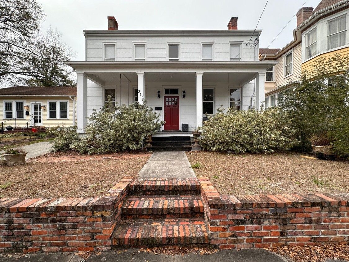 Primary Photo - Historic Downtown Wilmington Furnished 3 B...