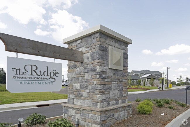 Entrada - Ridge at Hamilton Crossing