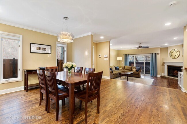 Foto del edificio - 1358 N Wolcott Ave