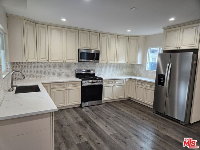 Building Photo - 5062 CA-27