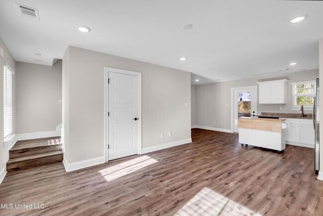Foto del edificio - 13281 Kelly St