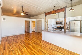 Building Photo - 120 Goldsboro St S