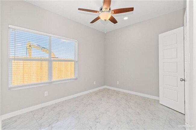 Foto del edificio - 9 Israel E Ave