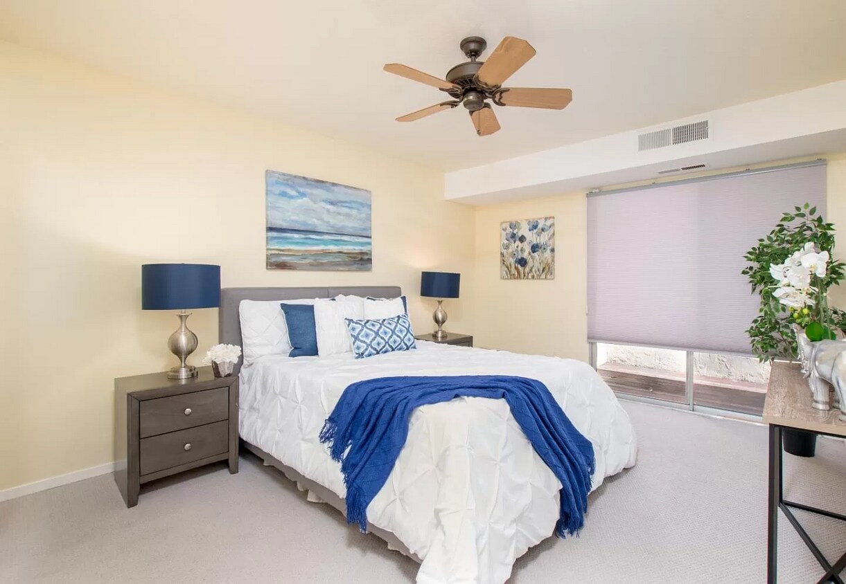 Foto principal - 292 Tradewinds Dr