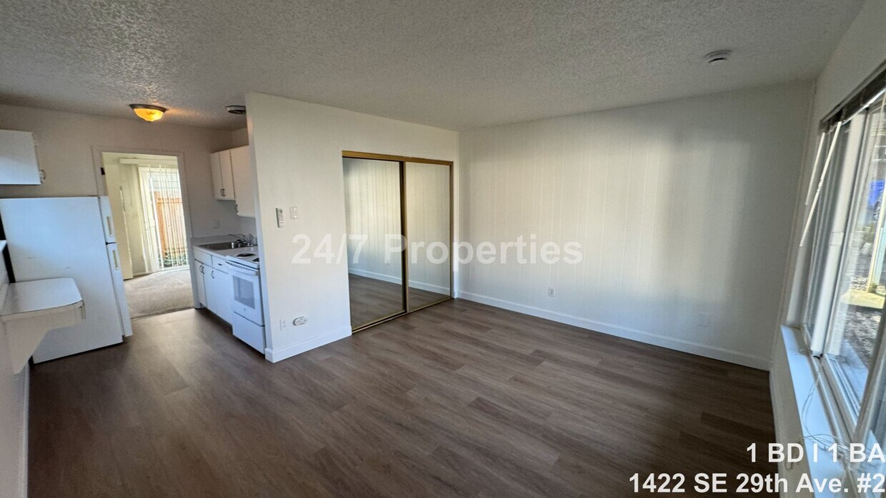 Newly Remodeled 1 BA I 1 BA - Newly Remodeled 1 BA I 1 BA