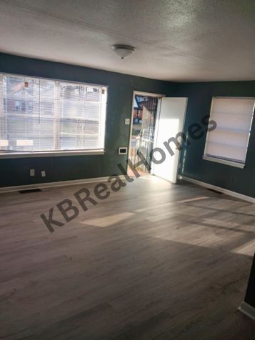 Foto del edificio - 826 Maury St