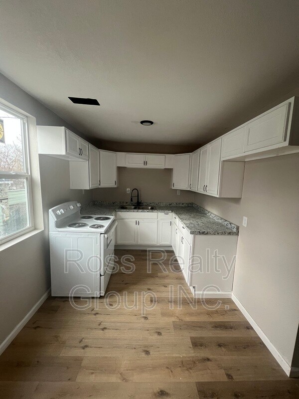 Foto principal - 1441 N Erie St